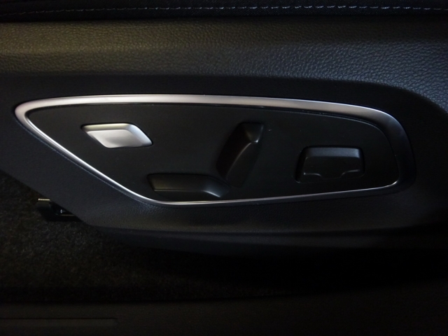Renault - SCENIC E-TECH ELECTRIC Iconic 220 PS long range (MY25)