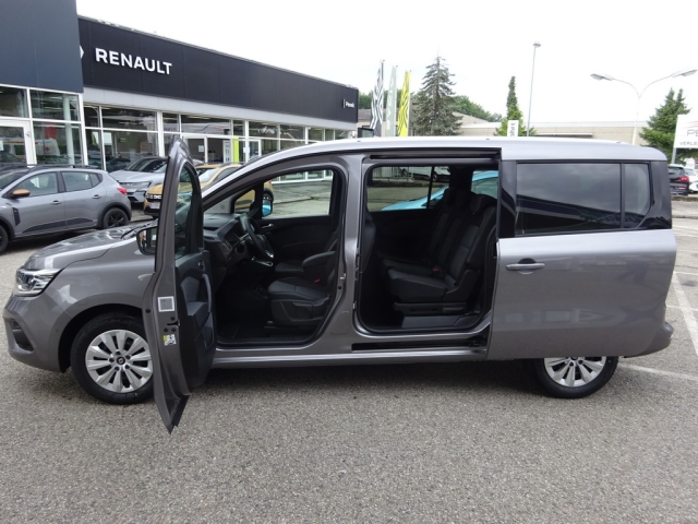 Renault - Grand Kangoo Techno TCe 130 EDC MY24