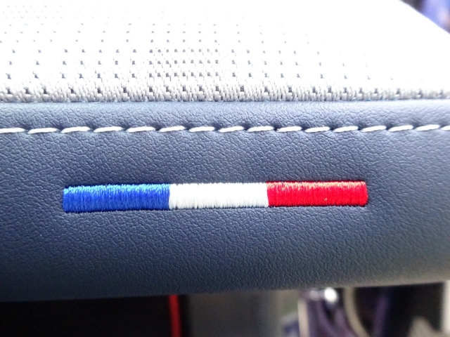 Renault - 5 E-TECH ELECTRIC ROLAND GARROS 150PS