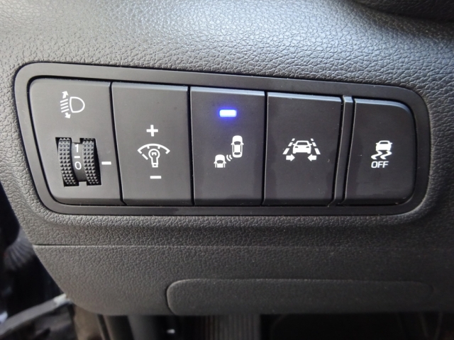 Hyundai - TUCSON 1,7 CRDi Business DCT