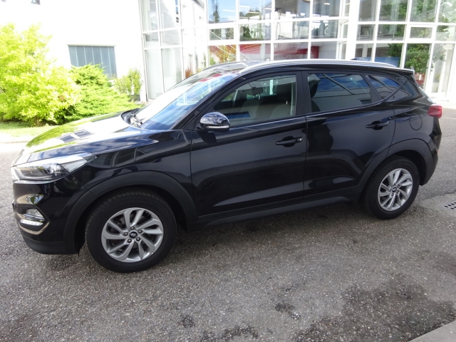 Hyundai - TUCSON 1,7 CRDi Business DCT