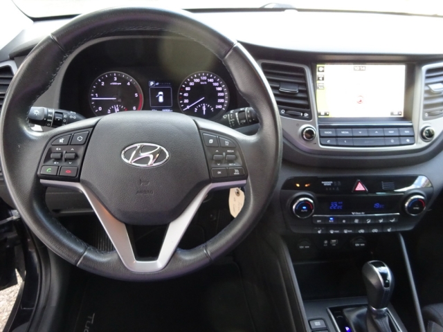 Hyundai - TUCSON 1,7 CRDi Business DCT
