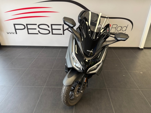 Honda - FORZA 125 mit SMART Top-Box