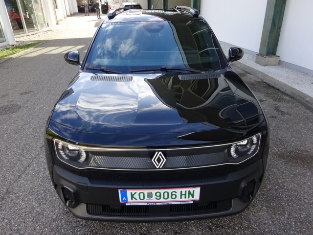 Renault - RENAULT 4 E-TECH ELECTRIC Iconic 150 PS comfort range
