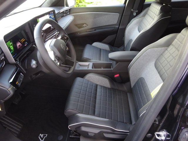 Renault - RENAULT 4 E-TECH ELECTRIC Iconic 150 PS comfort range