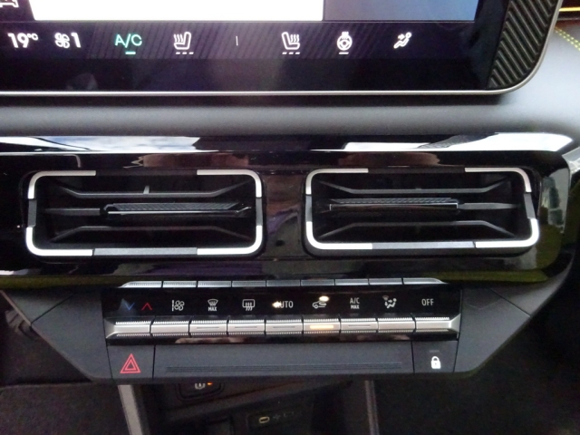 Renault - 5 E-TECH ELECTRIC ICONIC FIVE 150PS COMFORT RANGE