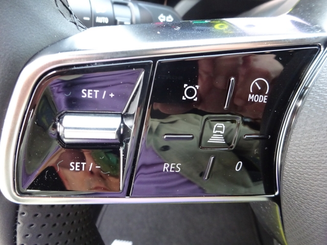 Renault - 5 E-TECH ELECTRIC ICONIC FIVE 150PS COMFORT RANGE