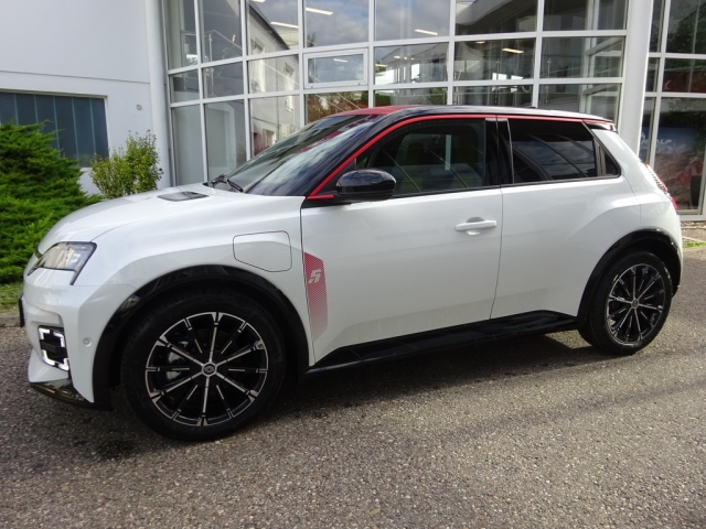 Renault - 5 E-TECH ELECTRIC ICONIC FIVE 150PS COMFORT RANGE