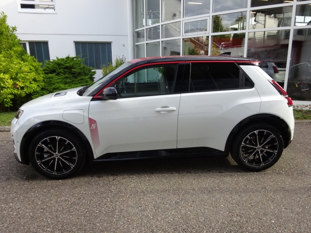 Renault - 5 E-TECH ELECTRIC ICONIC FIVE 150PS COMFORT RANGE