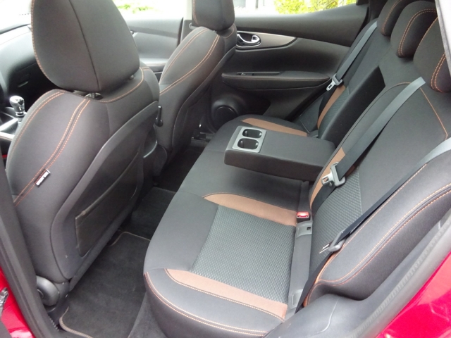 Nissan - QASHQAI N-MOTION 1,3 DIG-T 160 PS
