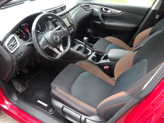 Nissan - QASHQAI N-MOTION 1,3 DIG-T 160 PS