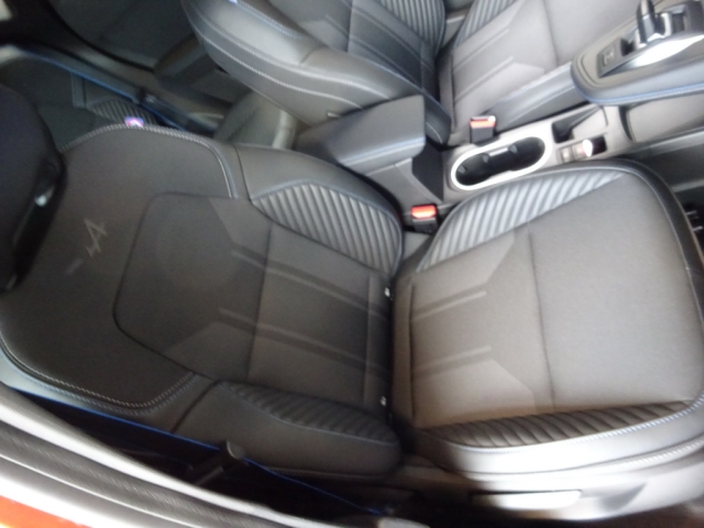 Renault - CAPTUR ESPRIT ALPINE FULL HYBRID E-TECH 160