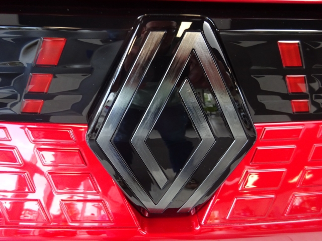 Renault - CAPTUR ESPRIT ALPINE FULL HYBRID E-TECH 160