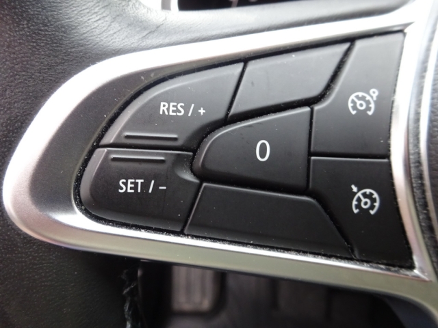 Renault - CAPTUR INTENS TCe 100