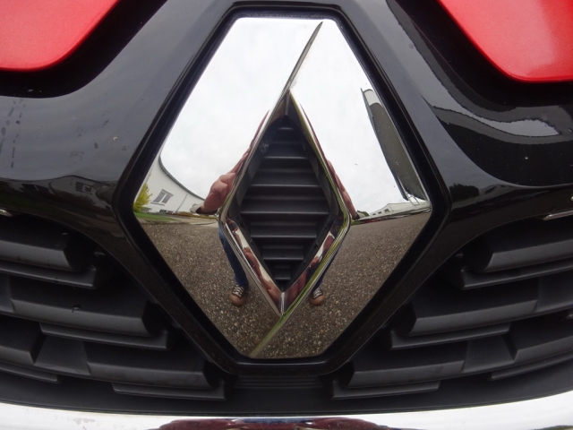 Renault - CAPTUR INTENS TCe 100