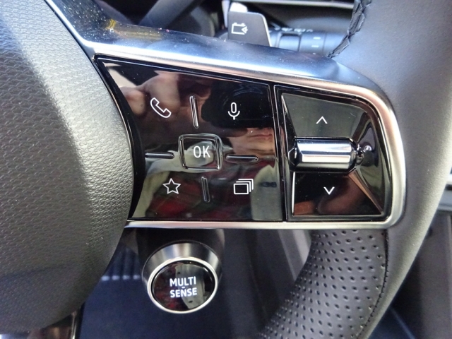 Renault - RENAULT 4 E-TECH ELECTRIC Iconic 150 PS comfort range