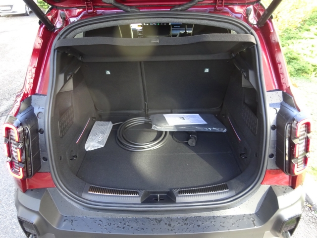 Renault - RENAULT 4 E-TECH ELECTRIC Iconic 150 PS comfort range