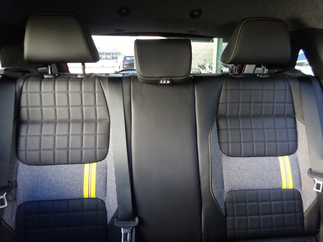 Renault - RENAULT 4 E-TECH ELECTRIC Iconic 150 PS comfort range