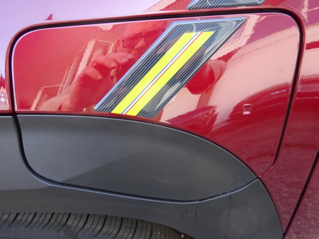 Renault - RENAULT 4 E-TECH ELECTRIC Iconic 150 PS comfort range