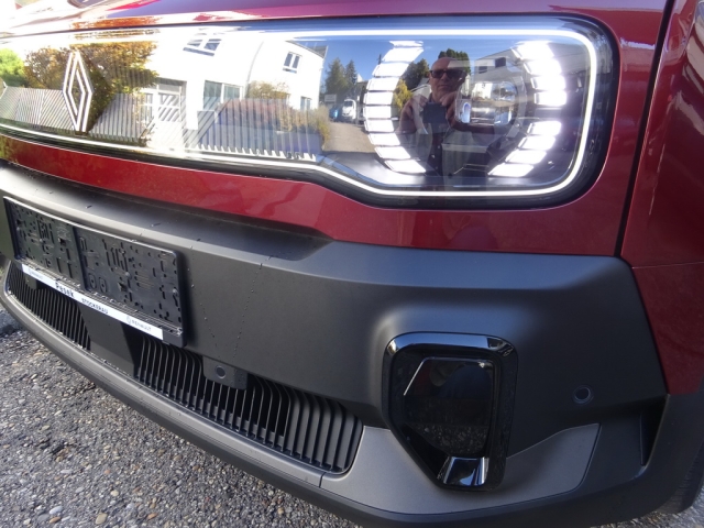 Renault - RENAULT 4 E-TECH ELECTRIC Iconic 150 PS comfort range