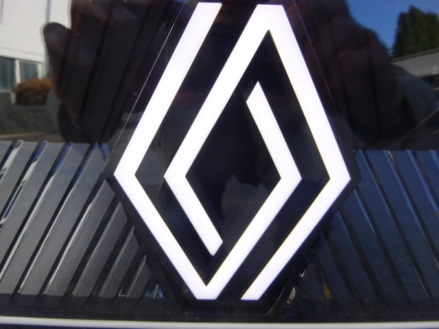 Renault - RENAULT 4 E-TECH ELECTRIC Iconic 150 PS comfort range
