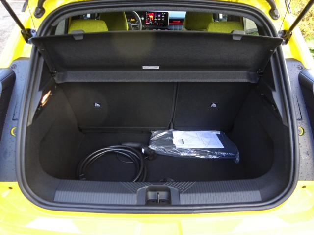 Renault - RENAULT 5 E-TECH ELECTRIC Iconic Five 150 PS comfort range
