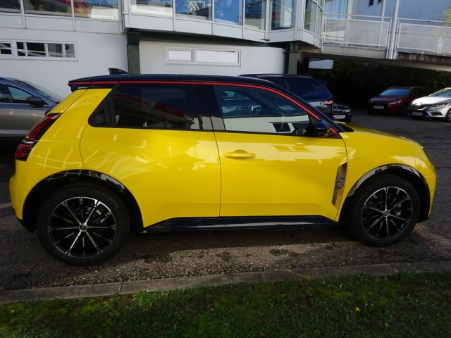 Renault - RENAULT 5 E-TECH ELECTRIC Iconic Five 150 PS comfort range