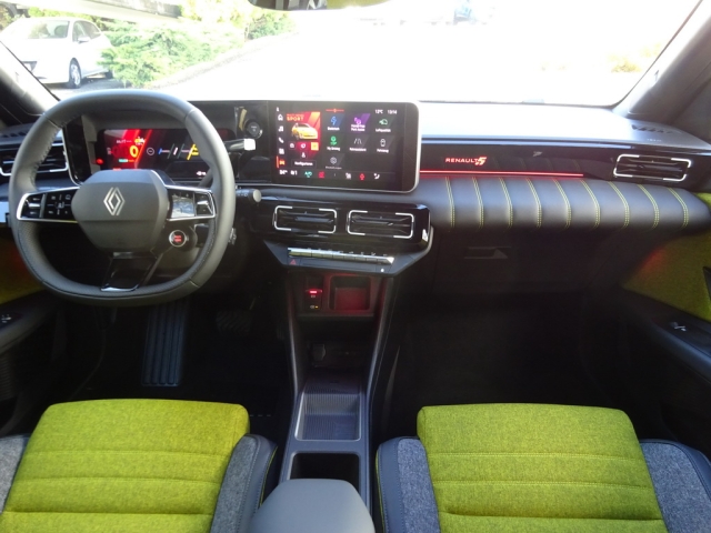 Renault - RENAULT 5 E-TECH ELECTRIC Iconic Five 150 PS comfort range