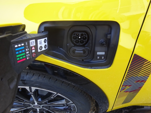 Renault - RENAULT 5 E-TECH ELECTRIC Iconic Five 150 PS comfort range