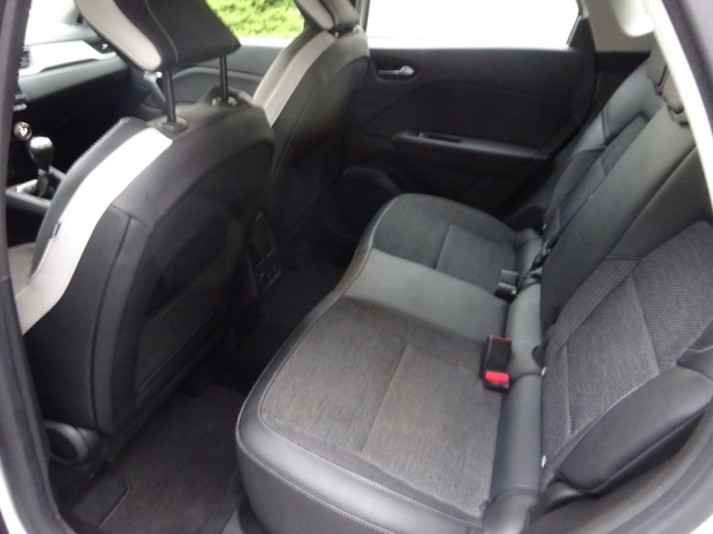 Renault - CAPTUR INTENS TCe 90 (2IM6)