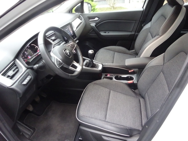 Renault - CAPTUR INTENS TCe 90 (2IM6)