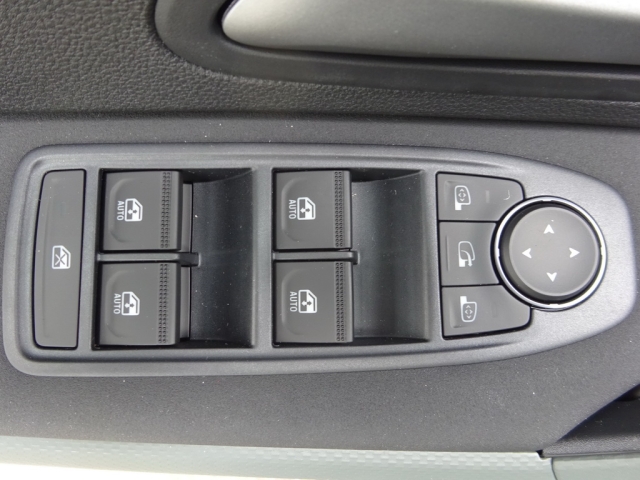 Dacia - DUSTER EXTREME MILD HYBRID 130 4X4