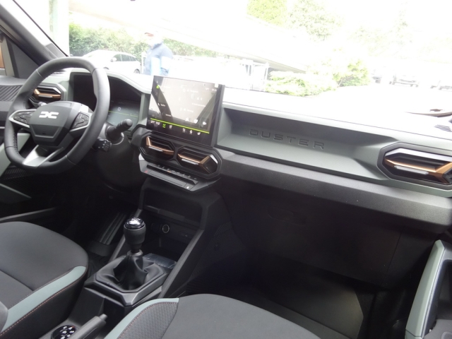 Dacia - DUSTER EXTREME MILD HYBRID 130 4X4