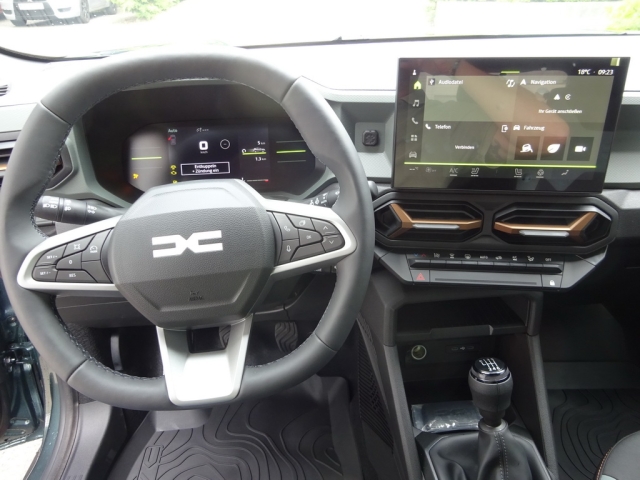 Dacia - DUSTER EXTREME MILD HYBRID 130 4X4