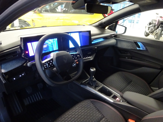 Renault - CLIO TECHNO TCe 115