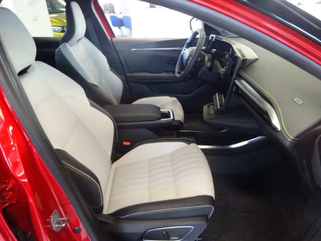 Renault - SCENIC E-TECH ELECTRIC ICONIC 220 PS LONG RANGE