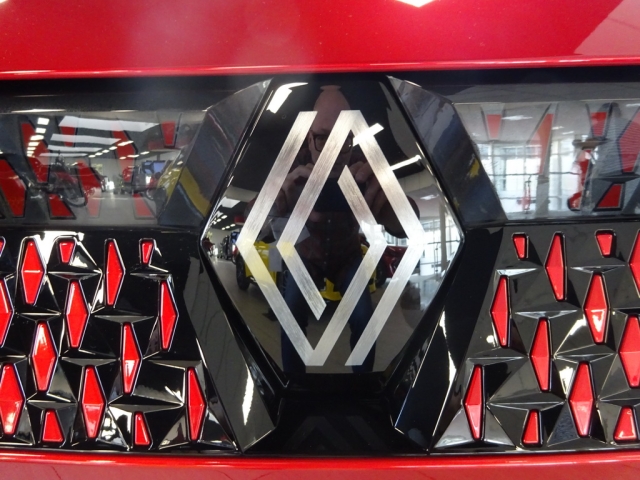 Renault - SCENIC E-TECH ELECTRIC ICONIC 220 PS LONG RANGE