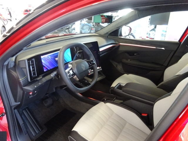 Renault - SCENIC E-TECH ELECTRIC ICONIC 220 PS LONG RANGE