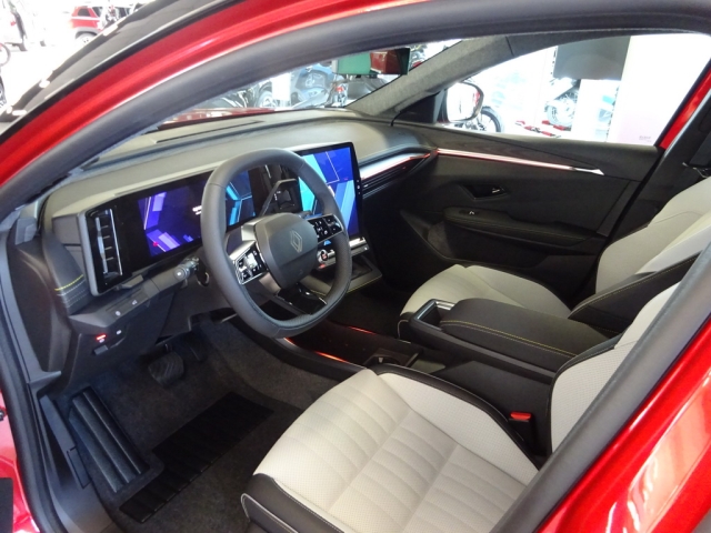 Renault - SCENIC E-TECH ELECTRIC ICONIC 220 PS LONG RANGE