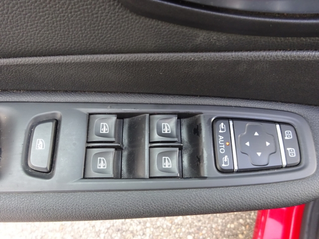 Renault - CAPTUR Intens ENERGY TCe 120