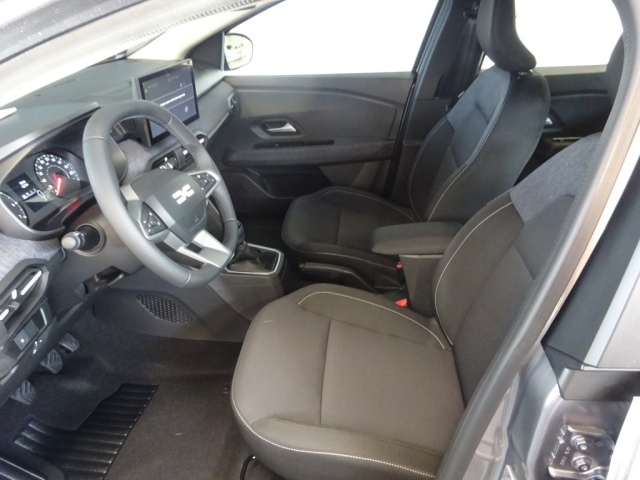 Dacia - SANDERO EXPRESSION TCe 100