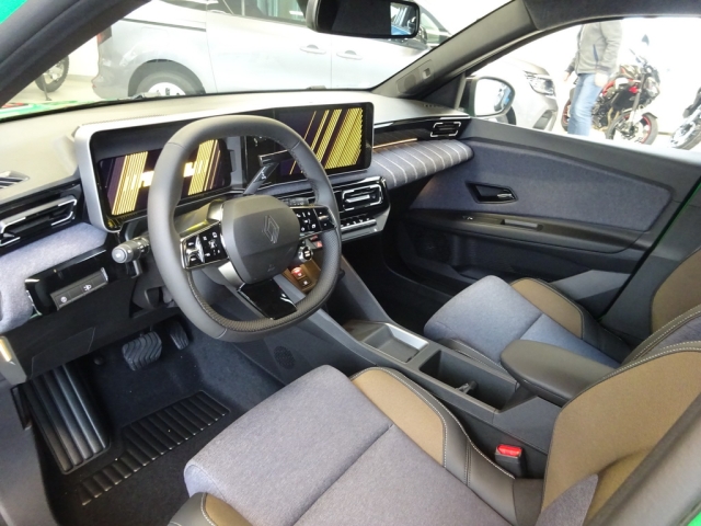 Renault - 5 E-TECH ELECTRIC TECHNO 150 PS COMFORT RANGE