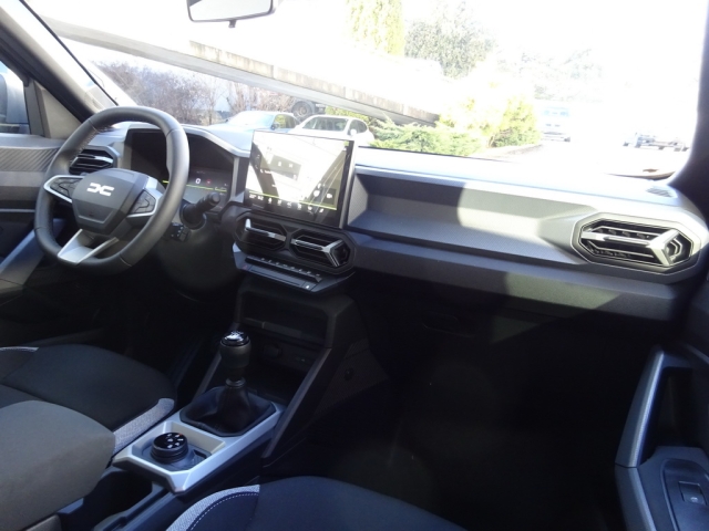 Dacia - DUSTER JOURNEY MILD HYBRID 130 4X4