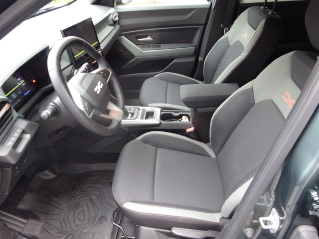 Dacia - DUSTER EXTREME HYBRID 140