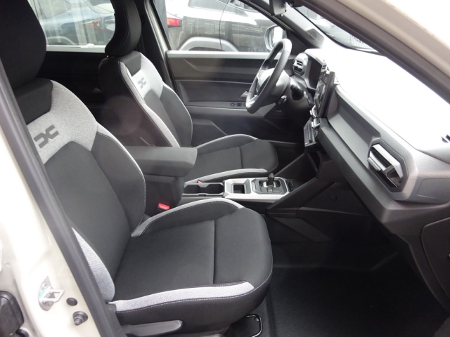 Dacia - DUSTER JOURNEY HYBRID 155