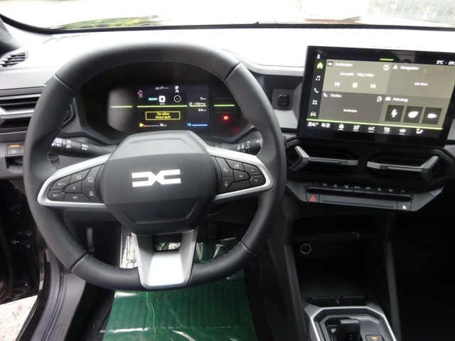 Dacia - DUSTER JOURNEY HYBRID 155