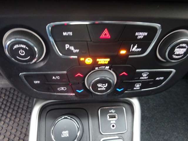 Jeep - COMPASS2.0 Multi Jet Longitude AWD AT