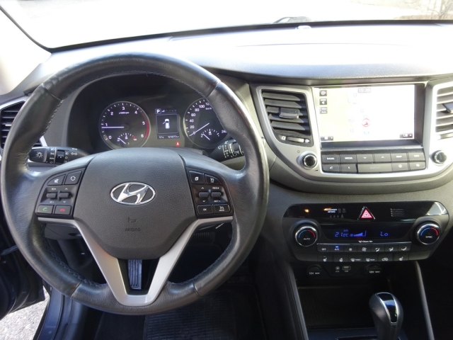 Hyundai - TUCSON 1,7 CRDi Go DCT