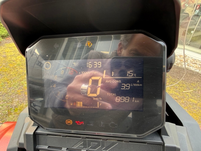 Honda - ADV 350 mit SMART Top-Box