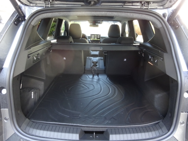 Dacia - BIGSTER EXTREME HYBRID 155